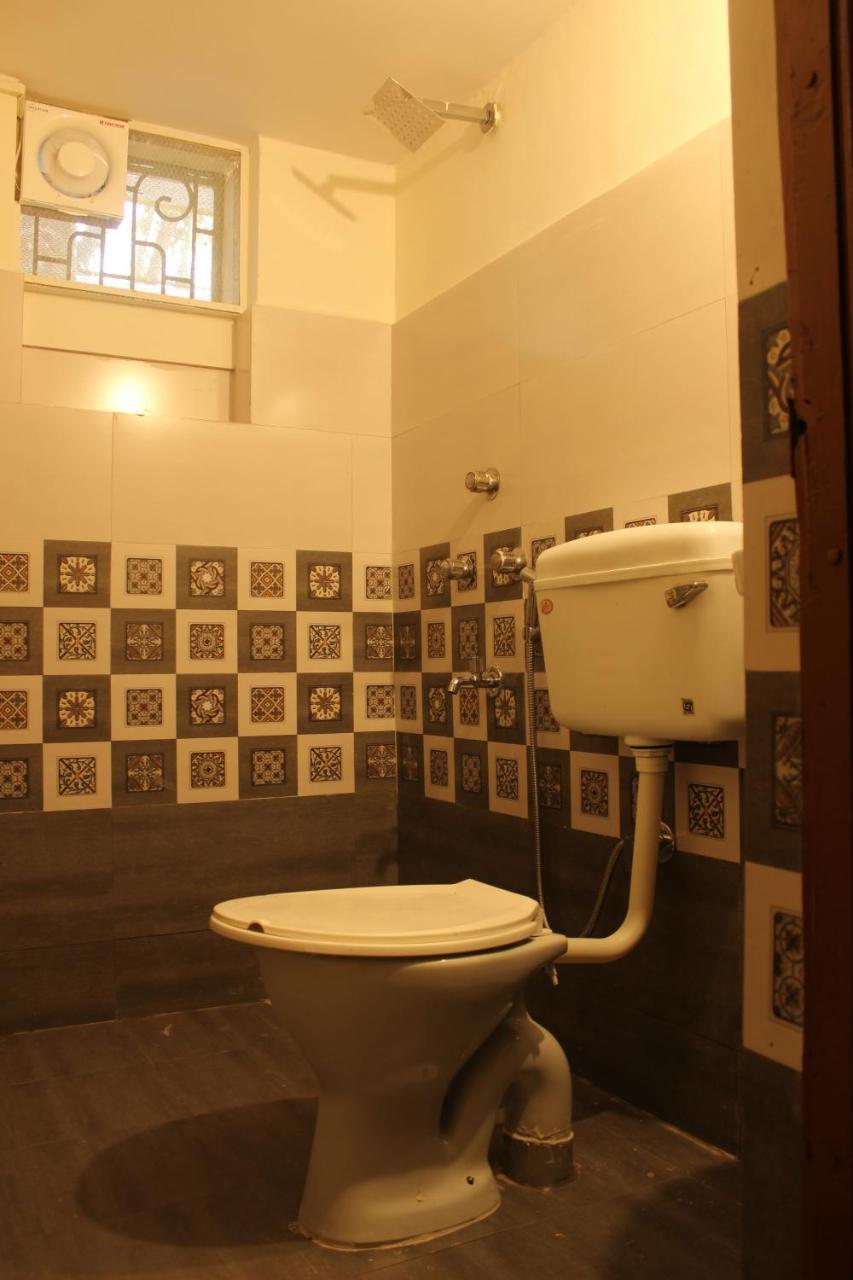 Aerostel - Backpacker'S Hostel In Goa Calangute Exterior photo