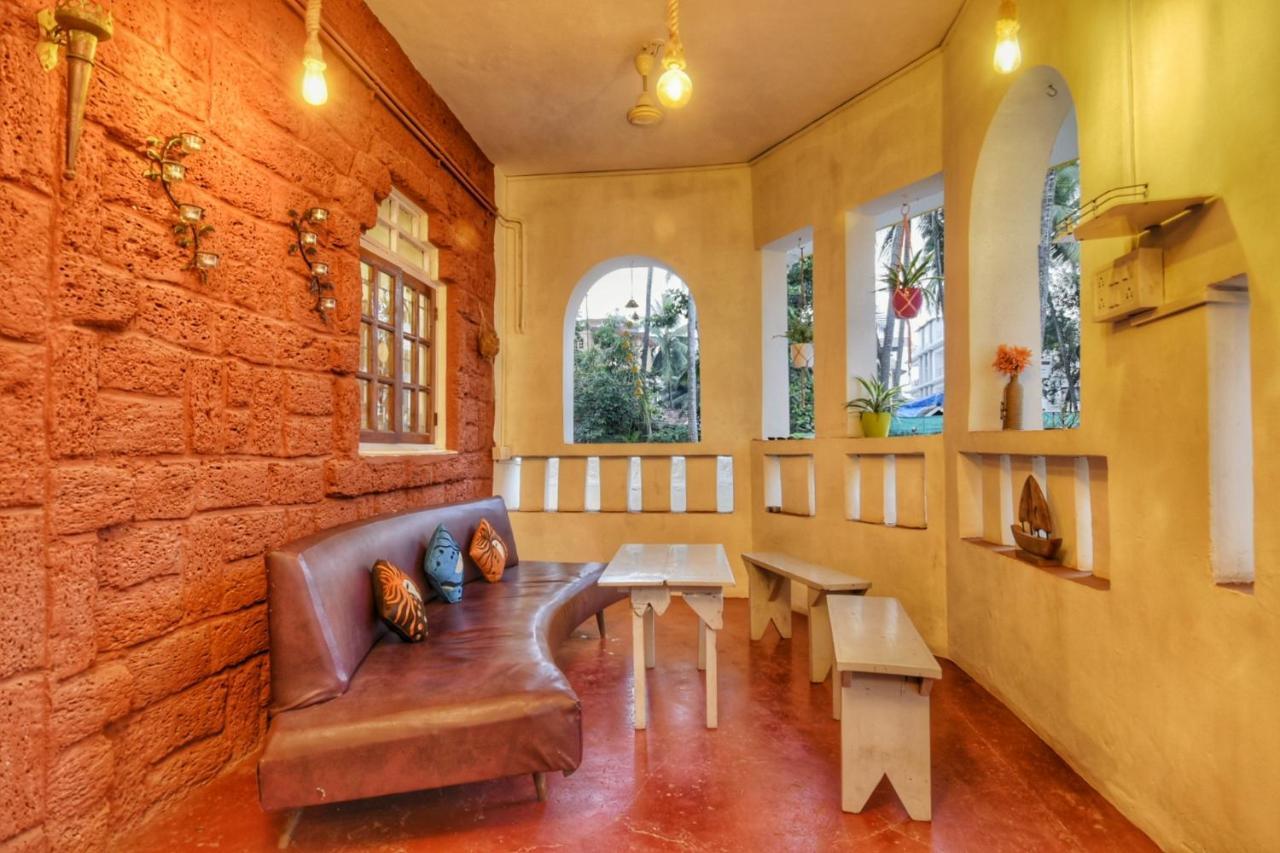 Aerostel - Backpacker'S Hostel In Goa Calangute Exterior photo