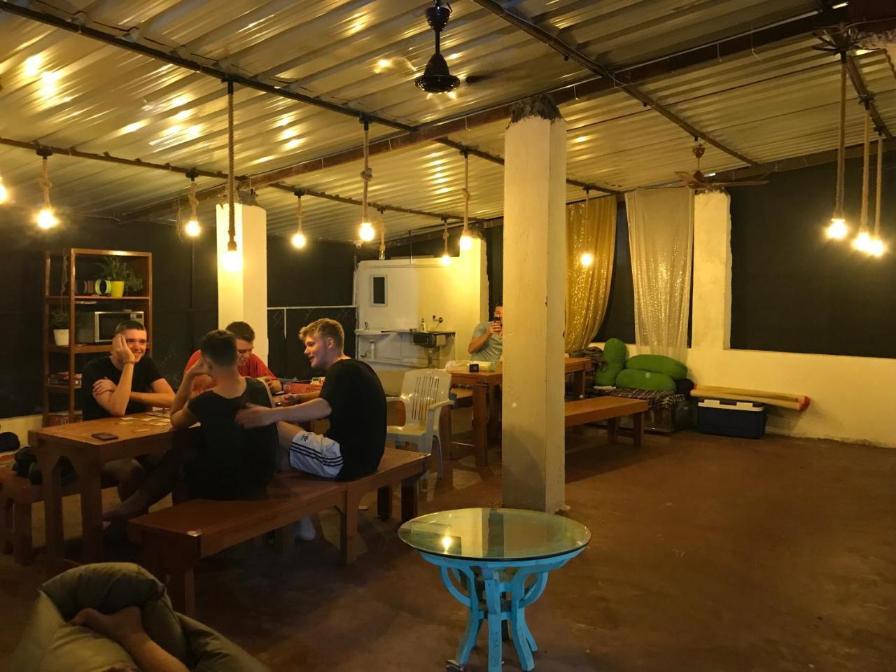 Aerostel - Backpacker'S Hostel In Goa Calangute Exterior photo